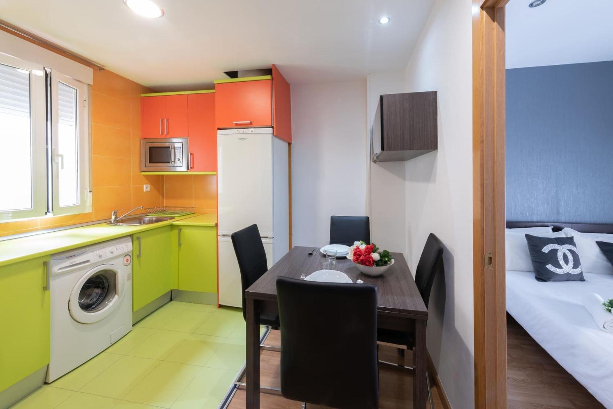 Apartamentos Day Madrid Ildefonso Centro Gran Via Sol Malasana 외부 사진